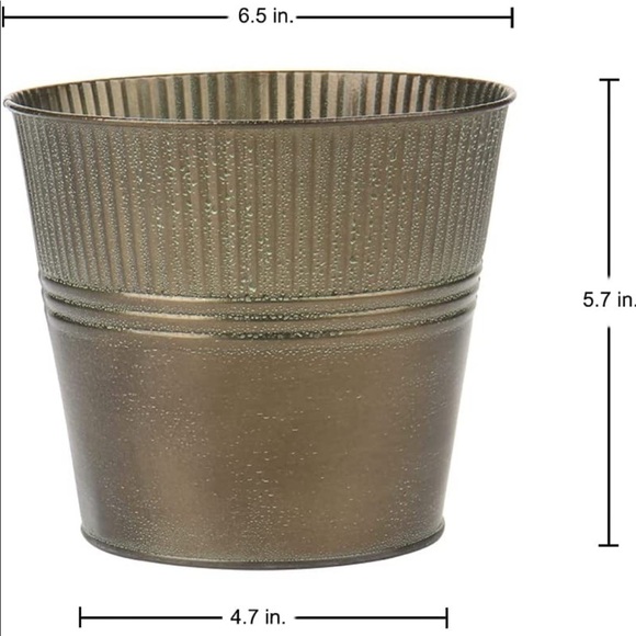Galvanized Tin Planter - Picture 3 of 3